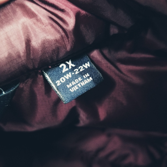 LANDS' END Plus Size 2X(20W-22W) deep Burgundy color Squall Hooded Down … - Picture 5 of 6